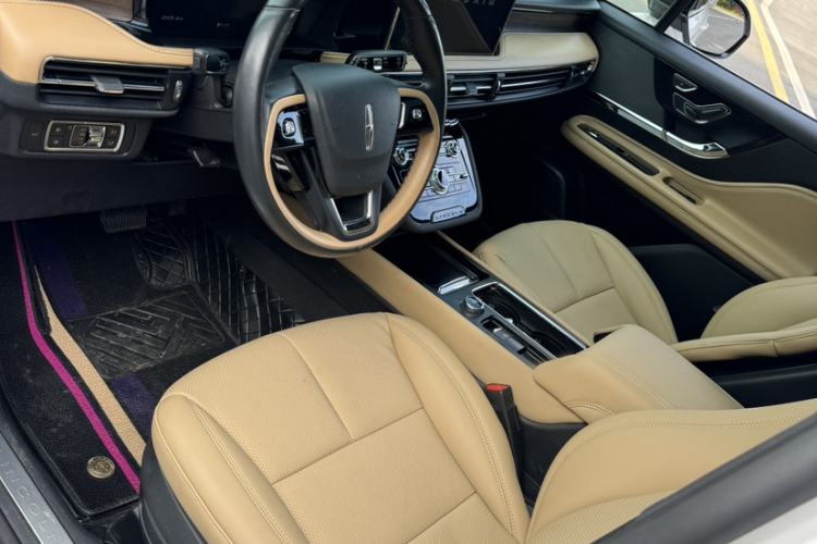 Used Lincoln Corsair 2022 2.0T Four-Wheel Drive Luxury Edition Interior 3