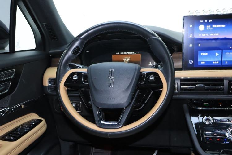 Used Lincoln Corsair 2022 2.0T Two-Wheel Drive Luxury Edition Interior 4
