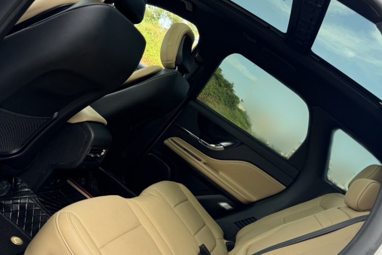 Used Lincoln Corsair 2022 2.0T Four-Wheel Drive Luxury Edition Interior 4