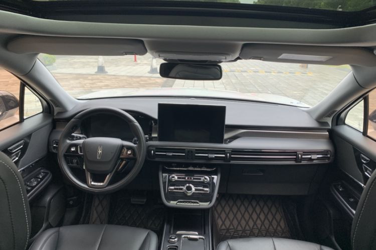 Used Lincoln Corsair 2022 Revised Version 2.0T Two-Wheel Drive Premium Edition Interior 4