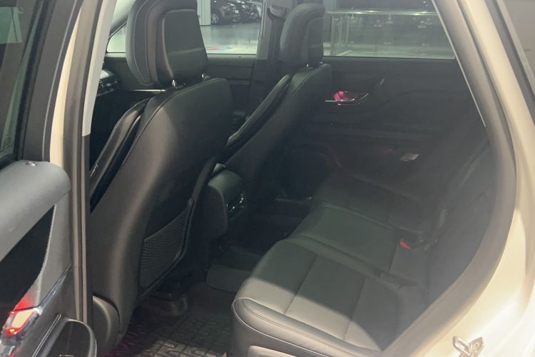 Used Lincoln Corsair 2022 2.0T Two-Wheel Drive Deluxe Edition Interior 5