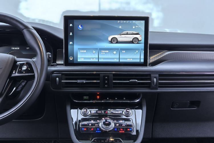 Used Lincoln Corsair 2022 2.0T Two-Wheel Drive Deluxe Edition Interior 7