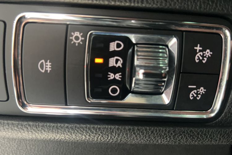 Used Lincoln Corsair 2022 2.0T Two-Wheel Drive Deluxe Edition Interior 7
