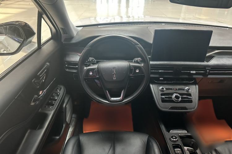 Used Lincoln Corsair 2022 2.0T Two-Wheel Drive Luxury Edition Interior 8