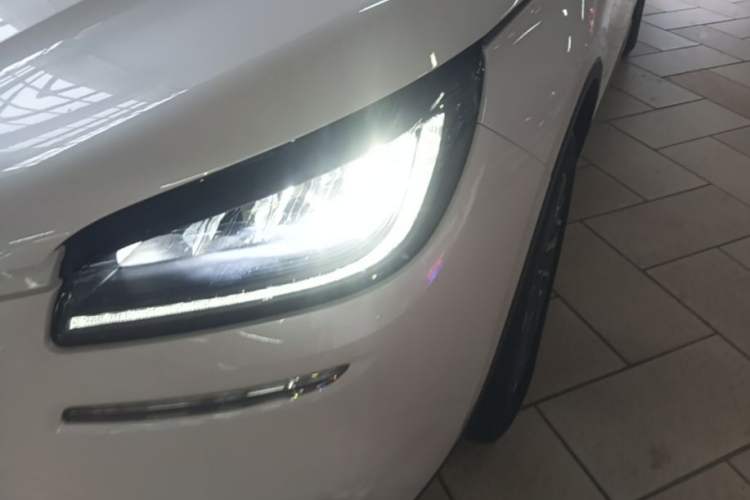 Used Lincoln Corsair 2022 2.0T Two-Wheel Drive Deluxe Edition Left Front Headlight