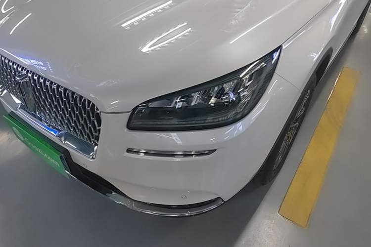 Used Lincoln Corsair 2022 Revised Version 2.0T Two-Wheel Drive Premium Edition Left Front Headlight