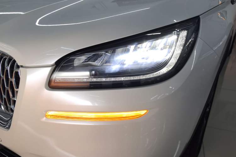 Used Lincoln Corsair 2022 2.0T Two-Wheel Drive Luxury Edition Left Front Headlight