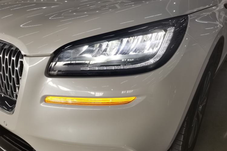Used Lincoln Corsair 2022 Revised Version 2.0T Two-Wheel Drive Luxury Edition Left Front Headlight