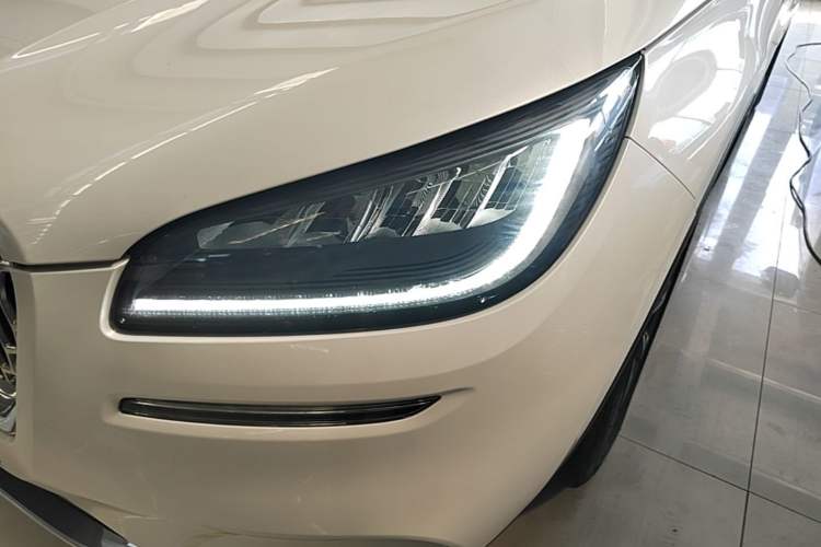Used Lincoln Corsair 2022 2.0T Two-Wheel Drive Luxury Edition Left Front Headlight
