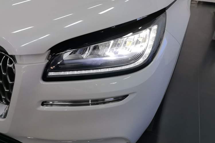 Used Lincoln Corsair 2022 2.0T Two-Wheel Drive Luxury Edition Left Front Headlight
