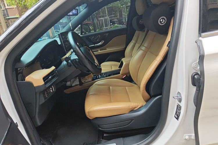 Used Lincoln Corsair 2022 2.0T Two-Wheel Drive Luxury Edition Left Front Seat