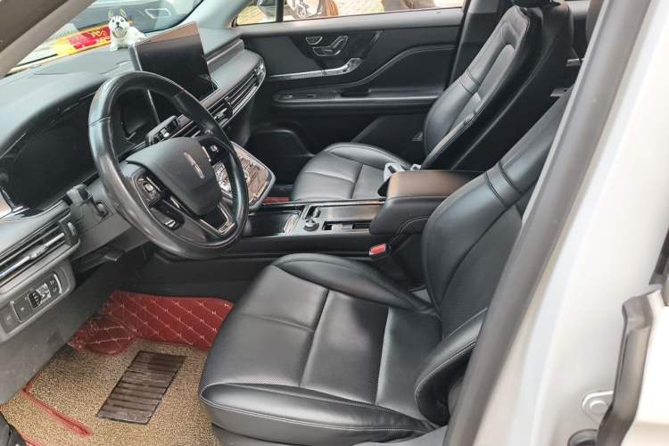 Used Lincoln Corsair 2022 2.0T Two-Wheel Drive Deluxe Edition Left Front Seat