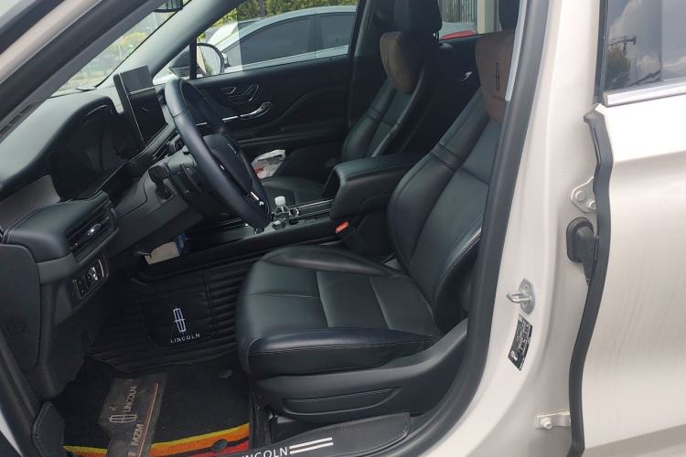 Used Lincoln Corsair 2022 2.0T Two-Wheel Drive Luxury Edition Left Front Seat