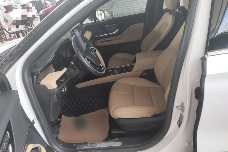 Used Lincoln Corsair 2022 2.0T Two-Wheel Drive Luxury Edition Left Front Seat