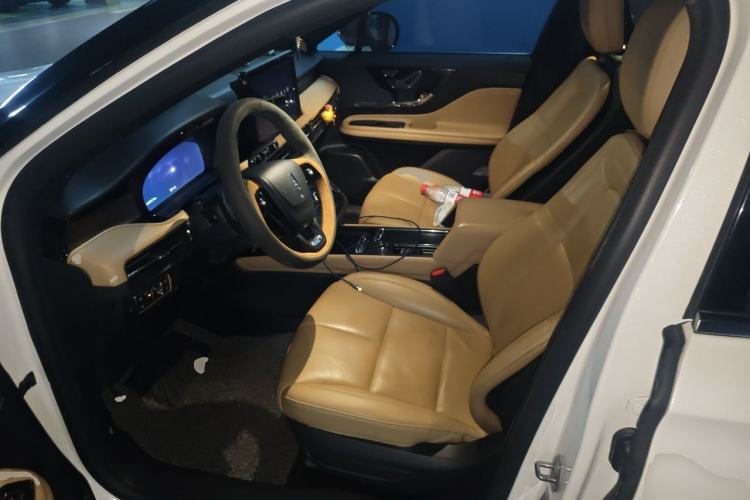 Used Lincoln Corsair 2022 2.0T Two-Wheel Drive Luxury Edition Left Front Seat