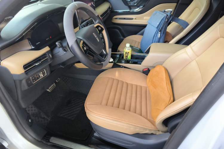 Used Lincoln Corsair 2022 2.0T Two-Wheel Drive Luxury Edition Left Front Seat