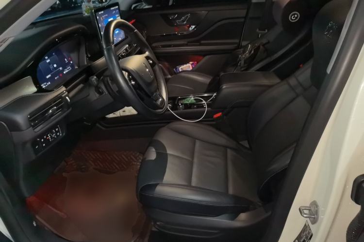 Used Lincoln Corsair 2022 2.0T Two-Wheel Drive Luxury Edition Left Front Seat