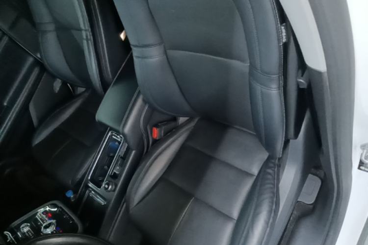 Used Lincoln Corsair 2022 2.0T Two-Wheel Drive Deluxe Edition Left Front Seat