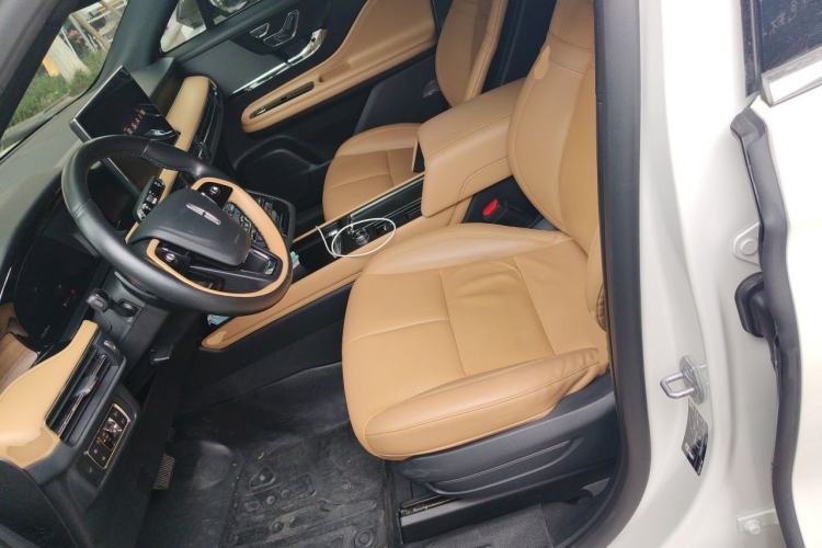 Used Lincoln Corsair 2022 2.0T Two-Wheel Drive Luxury Edition Left Front Seat