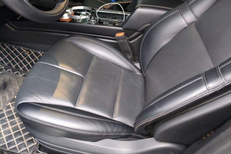 Used Lincoln Corsair 2022 2.0T Two-Wheel Drive Luxury Edition Left Front Seat