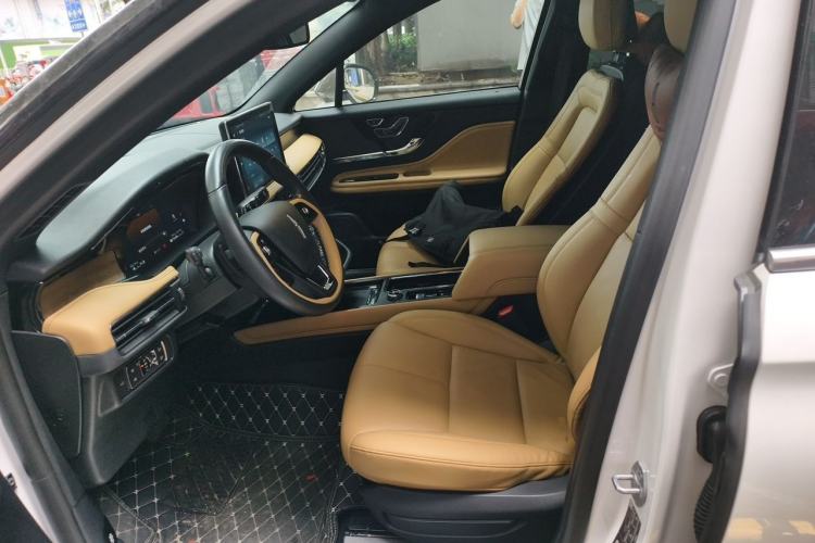 Used Lincoln Corsair 2022 2.0T Two-Wheel Drive Luxury Edition Left Front Seat