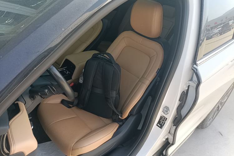 Used Lincoln Corsair 2022 2.0T Two-Wheel Drive Luxury Edition Left Front Seat