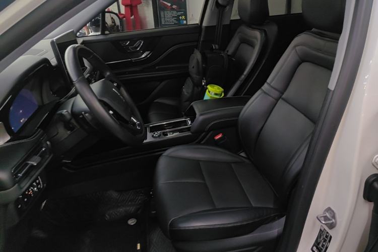 Used Lincoln Corsair 2022 2.0T Two-Wheel Drive Deluxe Edition Left Front Seat