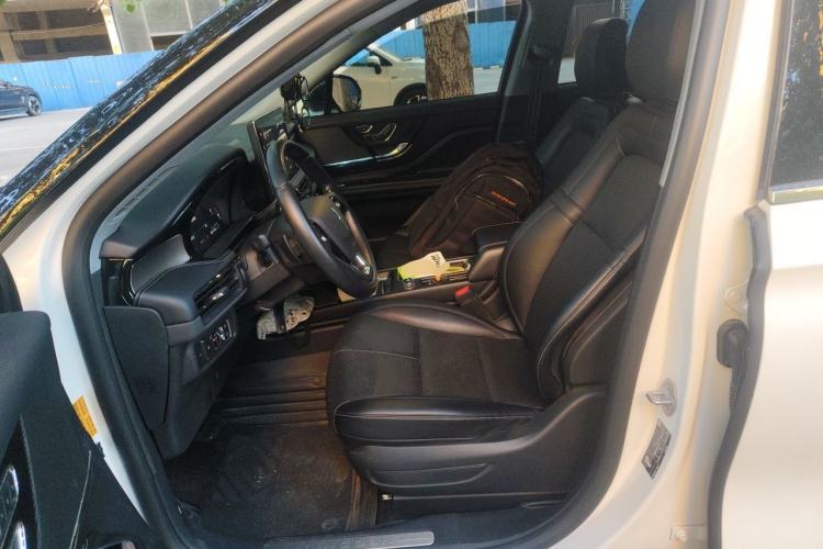 Used Lincoln Corsair 2022 2.0T Two-Wheel Drive Deluxe Edition Left Front Seat
