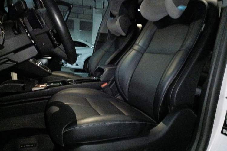 Used Lincoln Corsair 2022 2.0T Two-Wheel Drive Deluxe Edition Left Front Seat