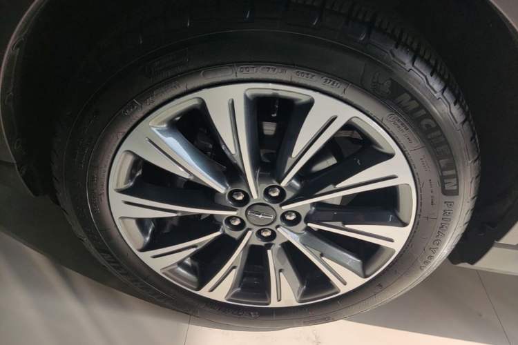 Used Lincoln Corsair 2022 2.0T Four-Wheel Drive Luxury Edition Left Front Wheel Hub