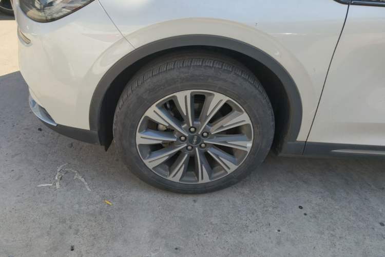 Used Lincoln Corsair 2022 2.0T Two-Wheel Drive Luxury Edition Left Front Wheel Hub
