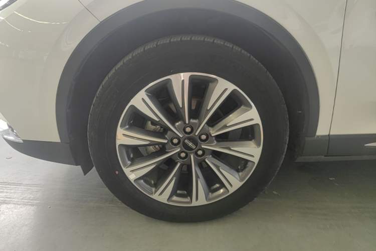 Used Lincoln Corsair 2022 2.0T Two-Wheel Drive Luxury Edition Left Front Wheel Hub