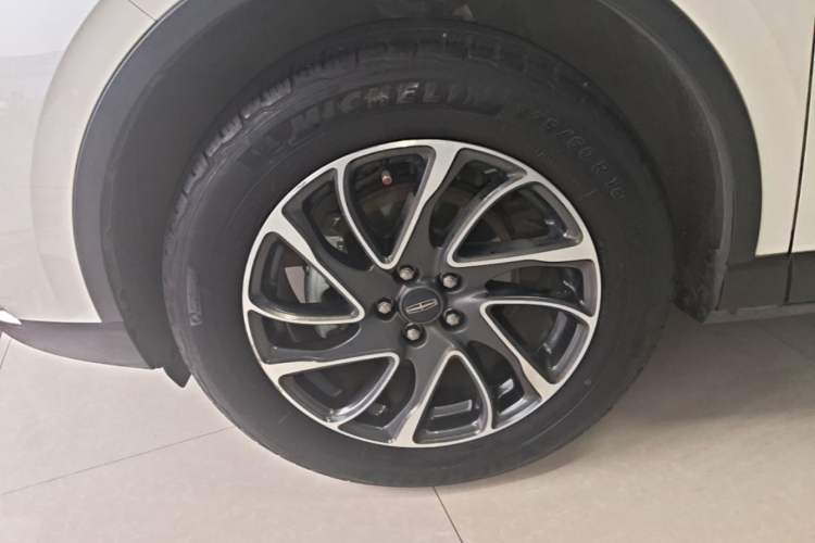 Used Lincoln Corsair 2022 2.0T Two-Wheel Drive Deluxe Edition Left Front Wheel Hub