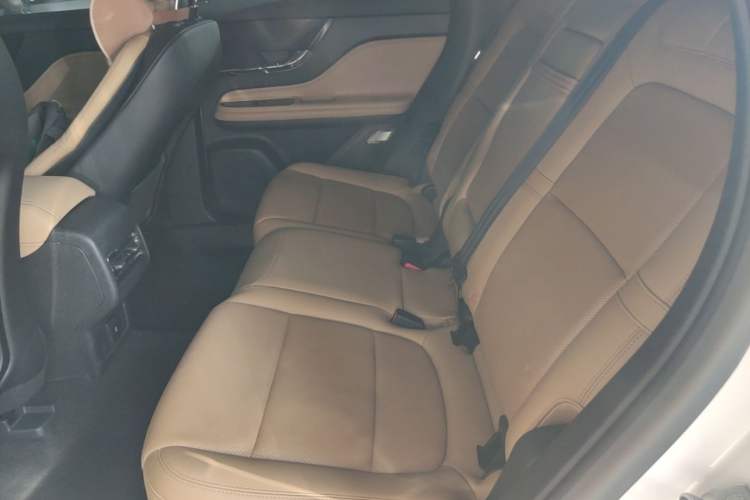 Used Lincoln Corsair 2022 2.0T Four-Wheel Drive Luxury Edition Left Rear Seat