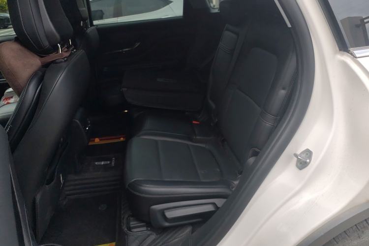 Used Lincoln Corsair 2022 2.0T Two-Wheel Drive Luxury Edition Left Rear Seat
