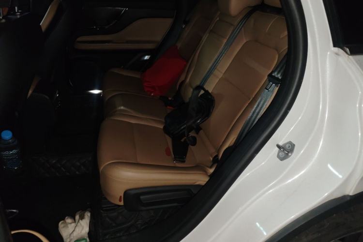 Used Lincoln Corsair 2022 2.0T Two-Wheel Drive Luxury Edition Left Rear Seat