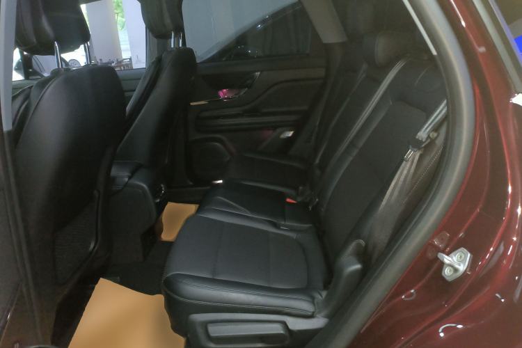 Used Lincoln Corsair 2022 2.0T Two-Wheel Drive Deluxe Edition Left Rear Seat