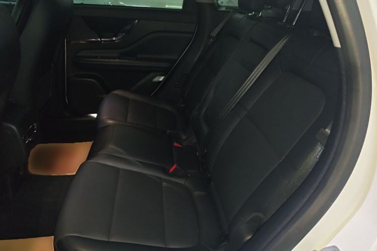 Used Lincoln Corsair 2022 2.0T Two-Wheel Drive Deluxe Edition Left Rear Seat