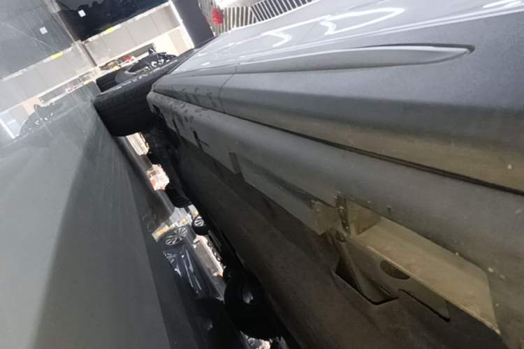 Used Lincoln Corsair 2022 2.0T Two-Wheel Drive Deluxe Edition Left Side Sill