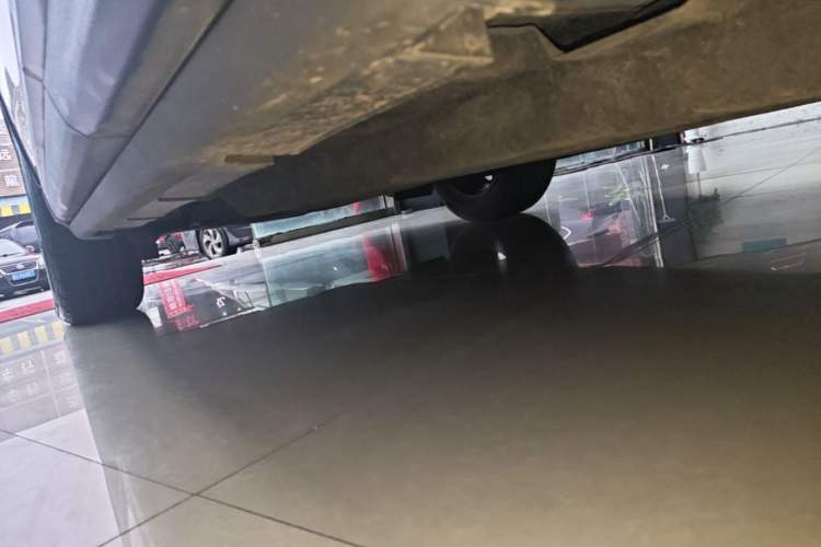 Used Lincoln Corsair 2022 2.0T Two-Wheel Drive Deluxe Edition Left Side Sill