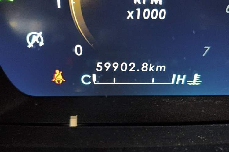 Used Lincoln Corsair 2022 Revised Version 2.0T Two-Wheel Drive Premium Edition Odometer Close Up