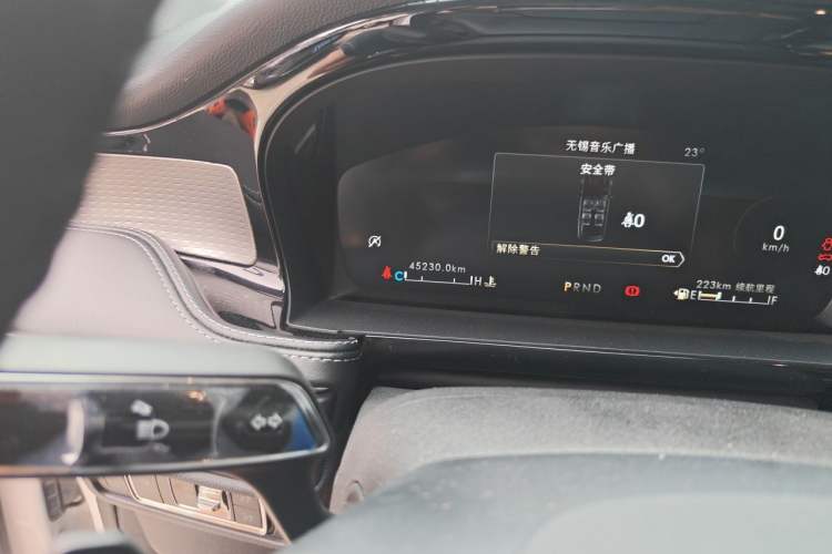 Used Lincoln Corsair 2022 Revised Version 2.0T Two-Wheel Drive Premium Edition Odometer Close Up
