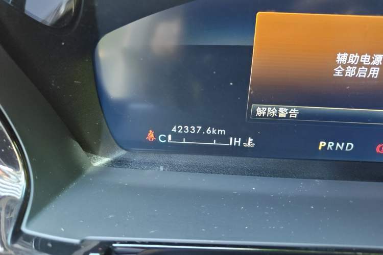 Used Lincoln Corsair 2022 2.0T Two-Wheel Drive Deluxe Edition Odometer Close Up