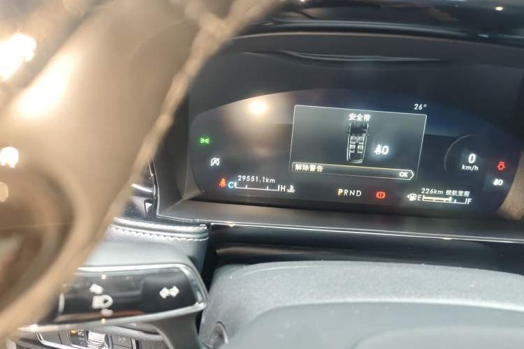 Used Lincoln Corsair 2022 2.0T Two-Wheel Drive Deluxe Edition Odometer Close Up