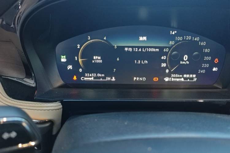 Used Lincoln Corsair 2022 2.0T Two-Wheel Drive Luxury Edition Odometer Close Up
