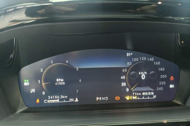 Used Lincoln Corsair 2022 2.0T Two-Wheel Drive Luxury Edition Odometer Close Up