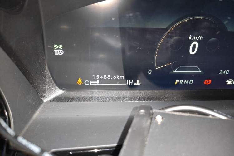 Used Lincoln Corsair 2022 Revised Version 2.0T Two-Wheel Drive Luxury Edition Odometer Close Up