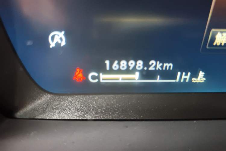 Used Lincoln Corsair 2022 2.0T Two-Wheel Drive Deluxe Edition Odometer Close Up