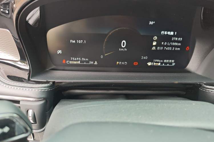 Used Lincoln Corsair 2022 2.0T Two-Wheel Drive Deluxe Edition Odometer Close Up