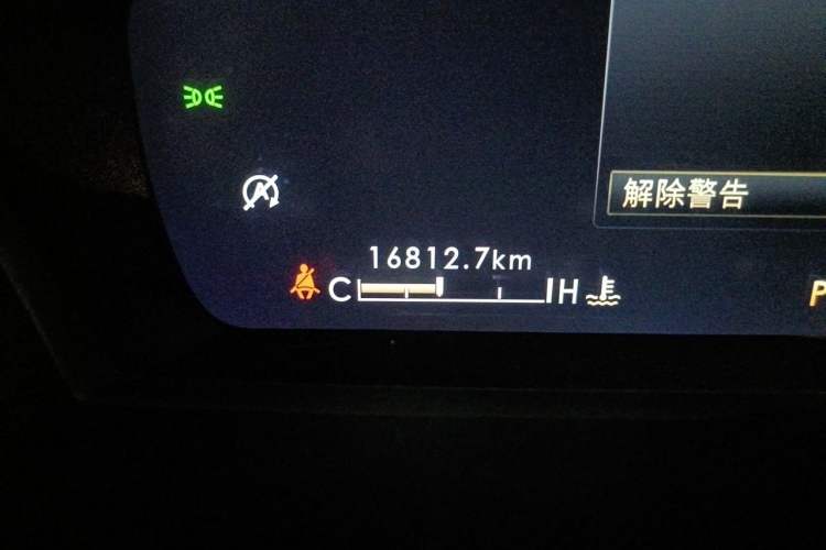 Used Lincoln Corsair 2022 2.0T Two-Wheel Drive Deluxe Edition Odometer Close Up